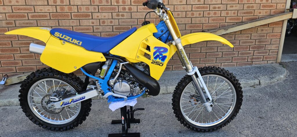 Suzki RM250 (sling Shot) 1990 – Full Dirt Bike for Sale — Dirt Zaro Moto Australia