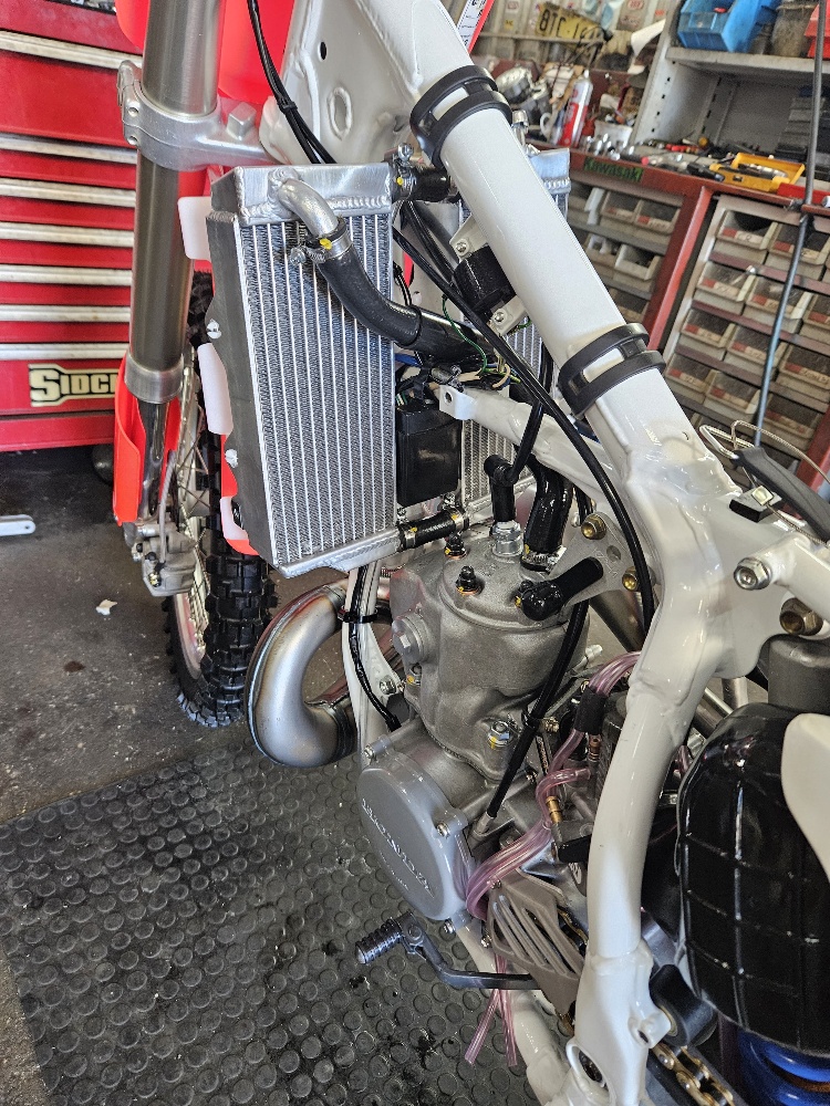 HONDA CR250 – 1995 – RESTORATION SOLD NOW – ONLY FOR DISPLAY - Image 12