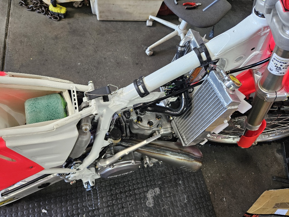 HONDA CR250 – 1995 – RESTORATION SOLD NOW – ONLY FOR DISPLAY - Image 11