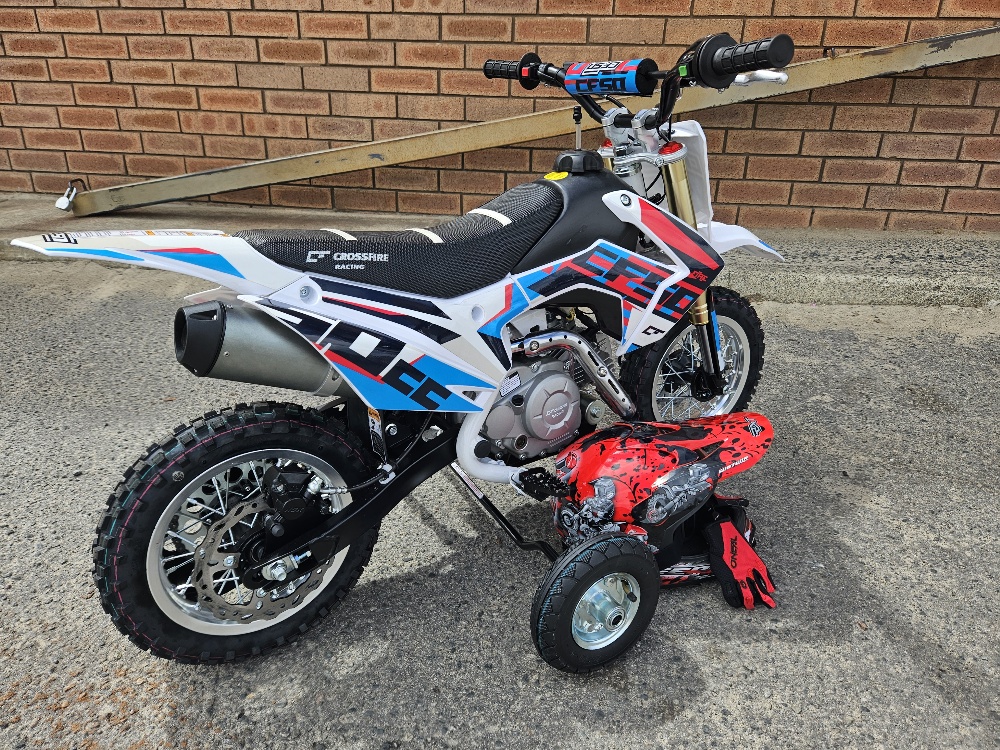 Xmas Layby Package 2. Kids Crossfire CF50CC Bike, Training Wheels and — Dirt Zaro Moto Australia